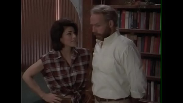 Compromising Situations s2 e10 – Shelter