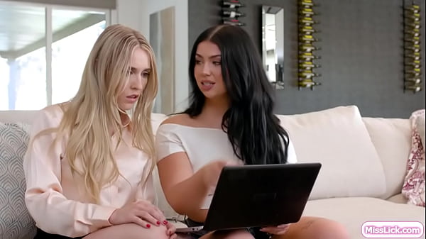 Big tits college babe pussy licking blonde milf classmate